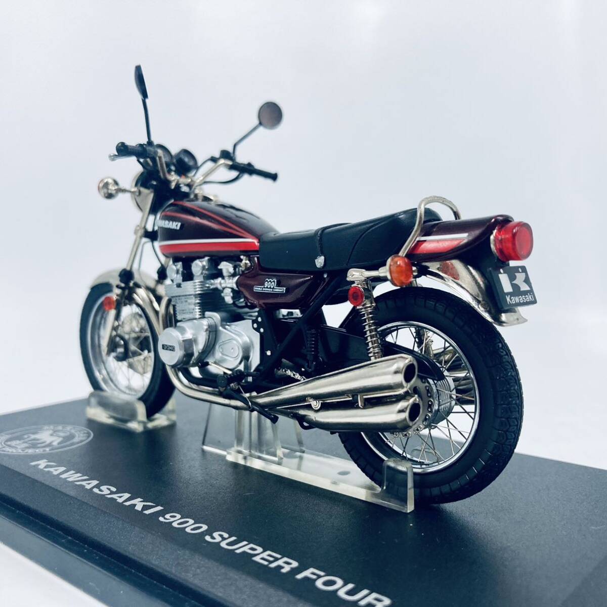 訳あり マルサン 鉄馬プロジェクト 1/18 KAWASAKI カワサキ 900 SUPER FOUR Z1 レッドストライプ _画像10