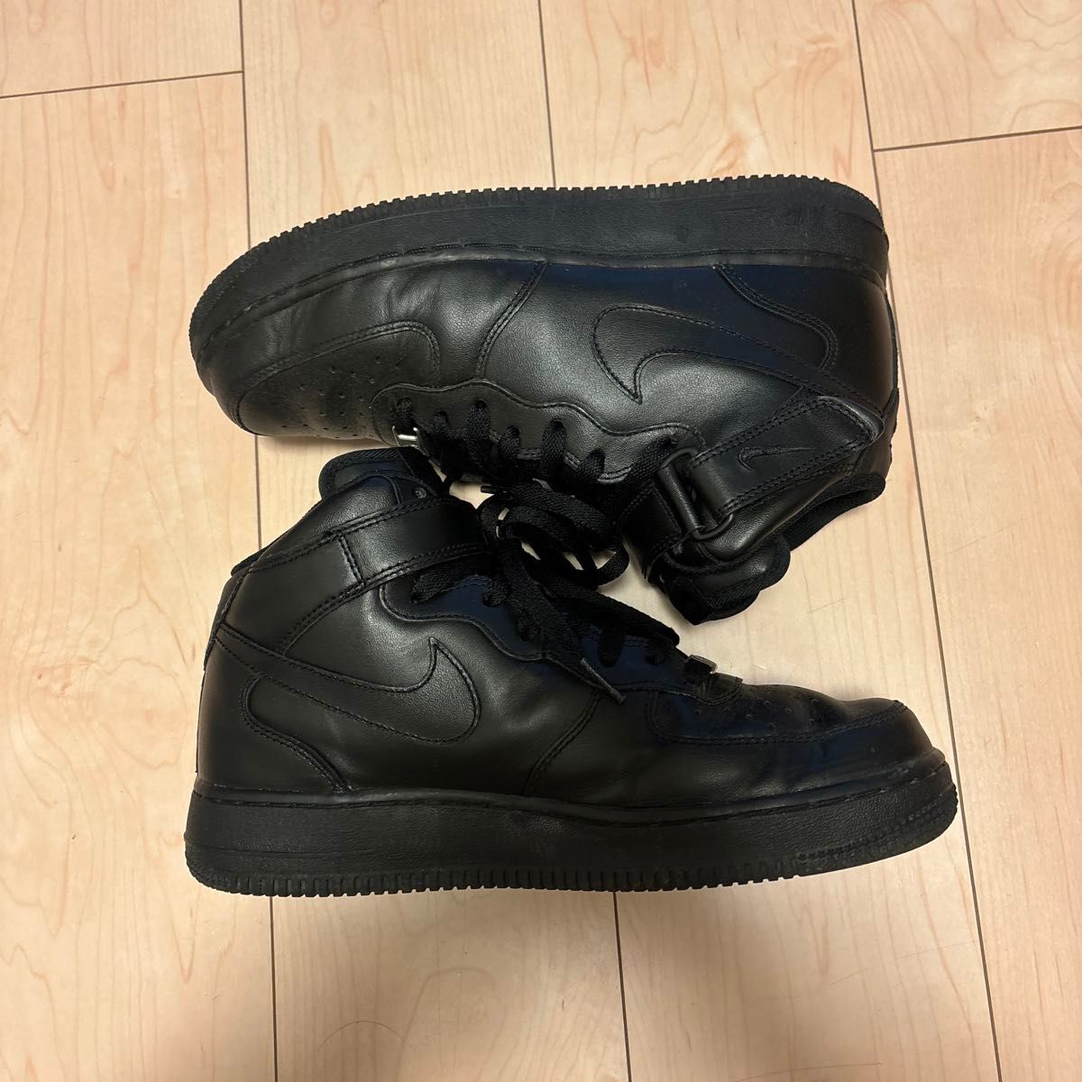 ナイキ エアフォース1 ミッド オールブラック レザー AIR FORCE1 ナイキ エアフォース1 ミッド オールブラック レザー AIR FORCE1