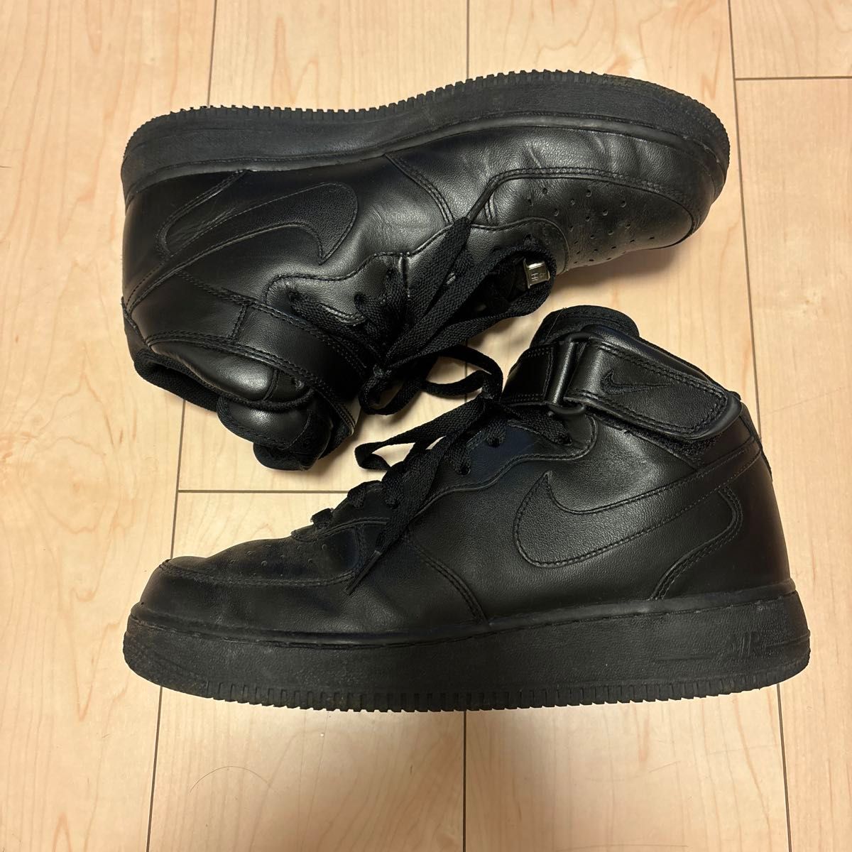 ナイキ エアフォース1 ミッド オールブラック レザー AIR FORCE1 ナイキ エアフォース1 ミッド オールブラック レザー AIR FORCE1