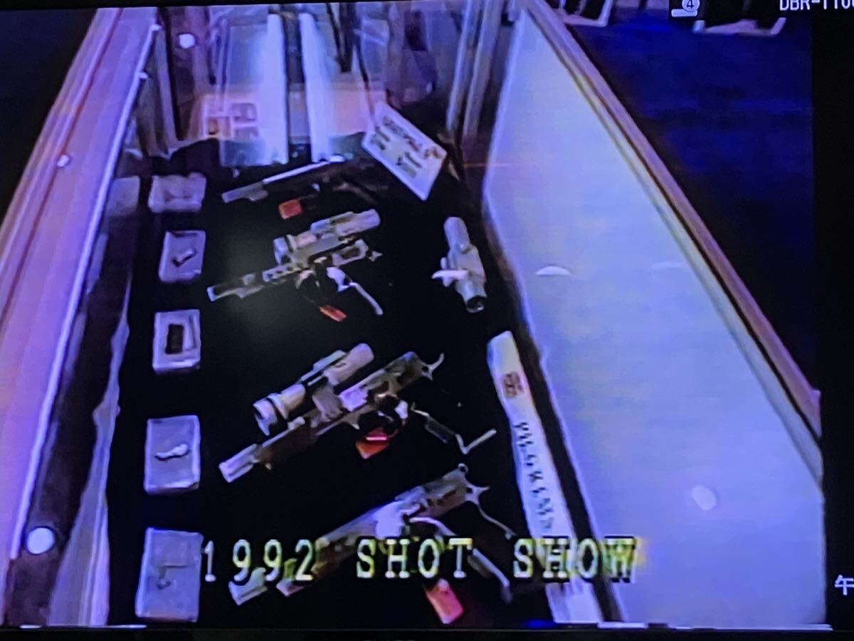 同梱取置歓迎中古VHSGUN関係ビデオ「1991 DSI CLUB Arizona IPSC Tour 1992 Shot Show」銃鉄砲武器兵器_画像6