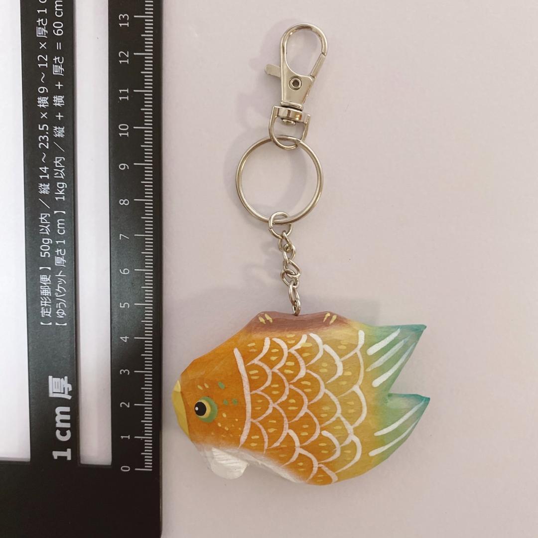 職人の手作り木製キーホルダー　金魚　ストラップ　チャーム_画像4