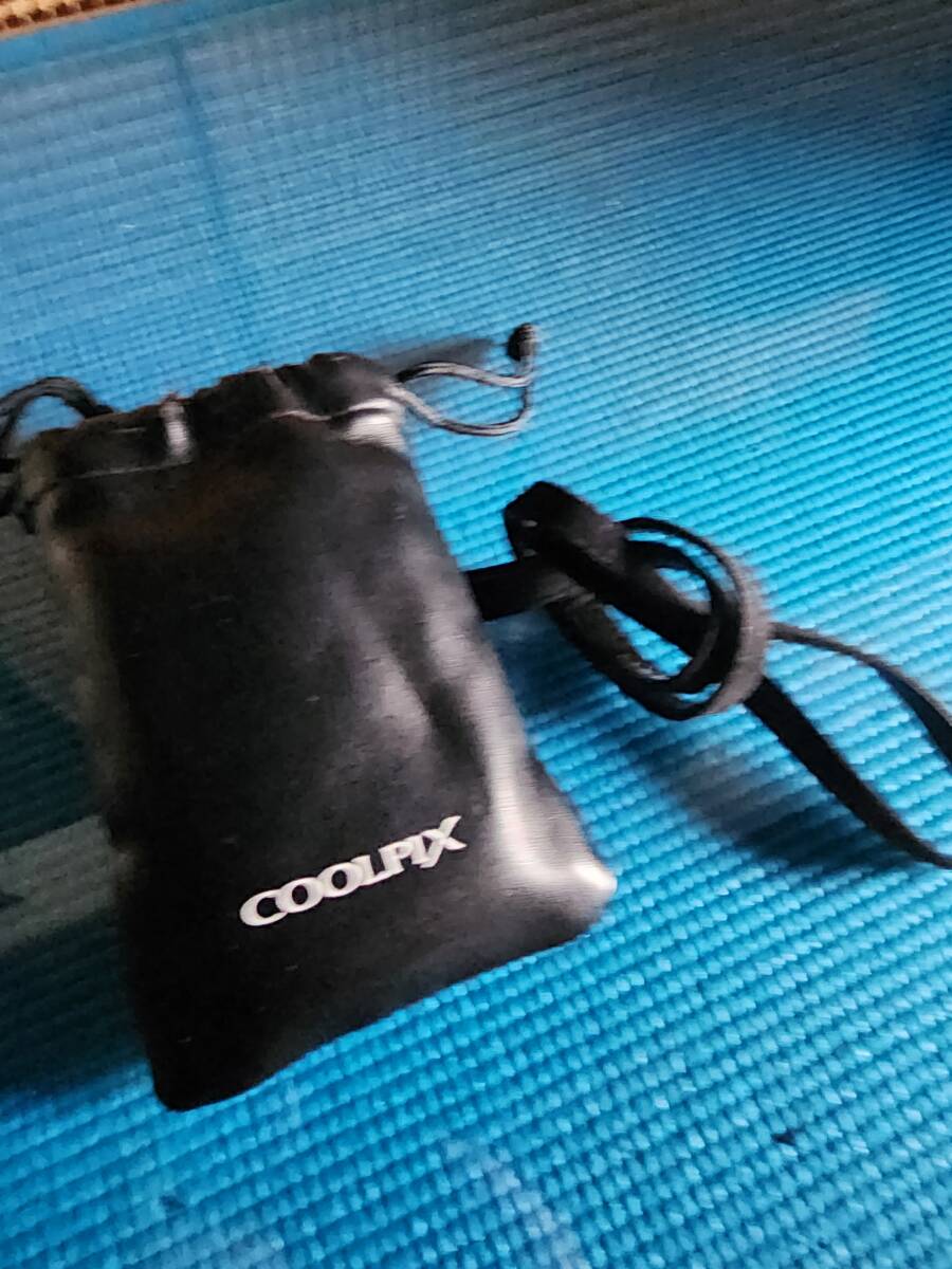 美品 単三電池2本使用 コンパクトデジカメ Nikon COOLPIX L26 レッド_画像8