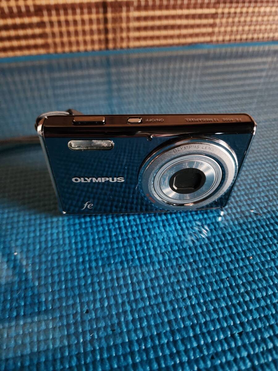 OLYMPUS オリンパス fe FE-4000 コンパクトデジタルカメラ シルバー系 現状品の画像1