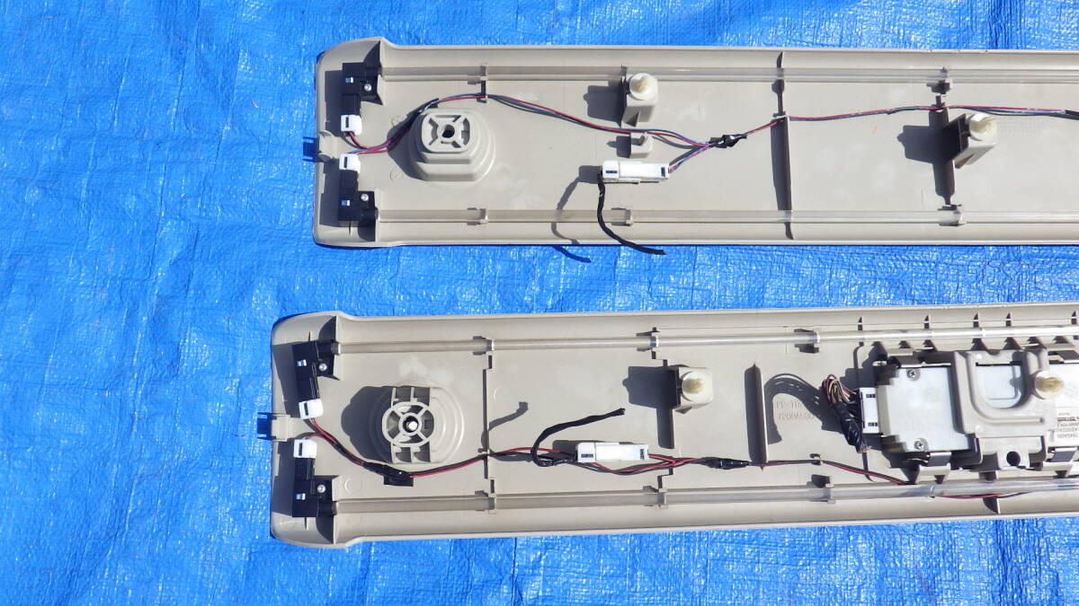 H20年　三菱　オプション？　CV5W デリカD:5　 ヘッドライニング　ガーニッシュ 天井パネル　イルミ　管K0325-1_画像5