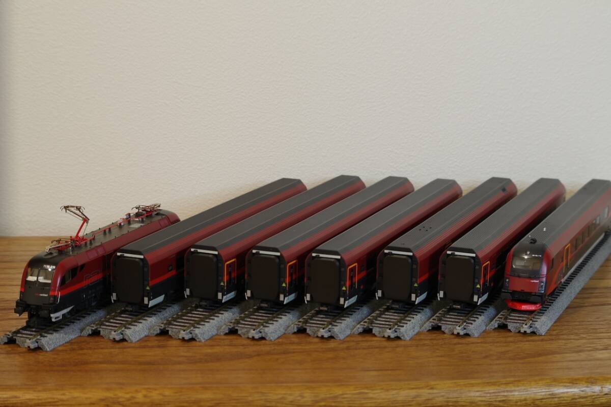 Yahoo!オークション - Roco Railjet 8両セット DCCサウンド付 Yahoo!オークション - Roco Railjet 8両セット DCCサウンド付