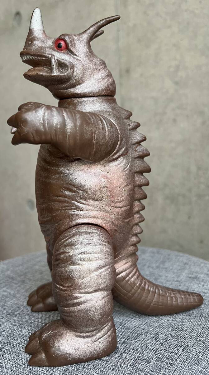 当時物 マルサン ネロンガ スタンダード サイズ ソフビ オリジナル メタリック ピンク カラー ウルトラマン Marsan Neronga Ultraman の画像3