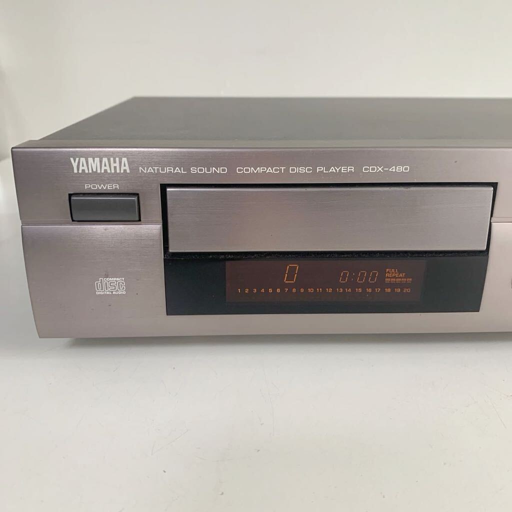 YAMAHA ヤマハ CDX-480 CDプレーヤー CDデッキ NATURAL SOUND COMPACT DISC PLAYER オーディオ 音響機器 通電確認済み ジャンク_画像2