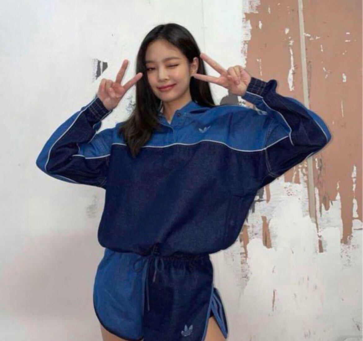 S ジェニ着 adidas アディダス デニム ショートパンツ ショーパン 新品 デニムパンツ BLACKPINK オリジナルス デニムショーツ インディゴ