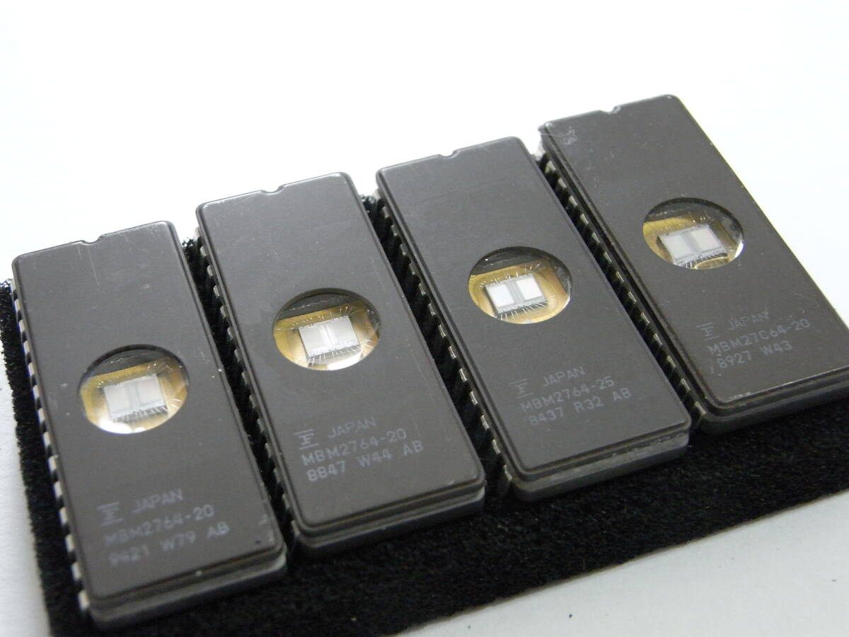 ★ FUJITSU . EPROM. MBM2764 ８個セット. 未使用品 (消去確認済み) A-329 ★_画像2