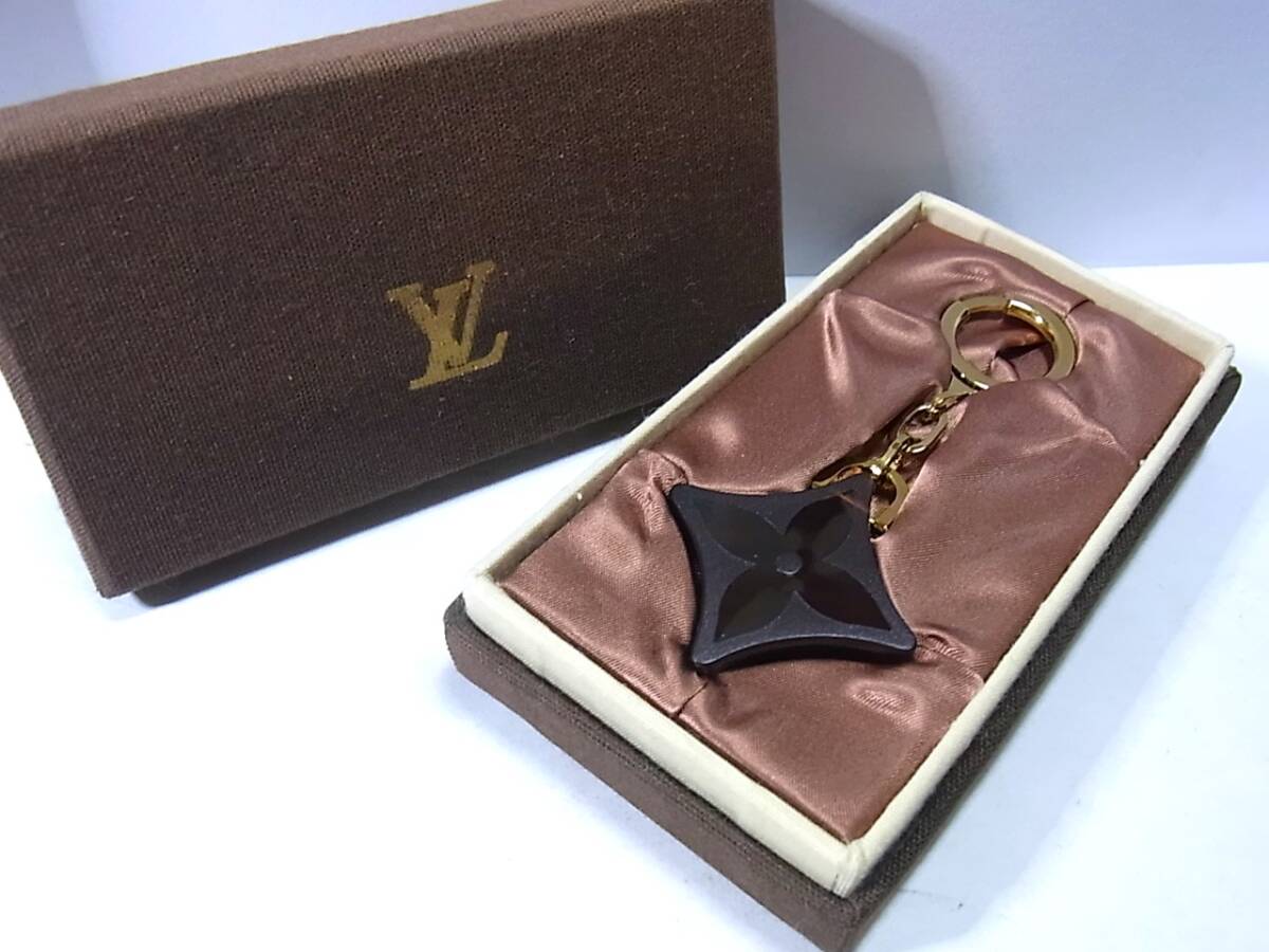 ルイヴィトン キーホルダー モノグラム柄 LOUIS VUITTON