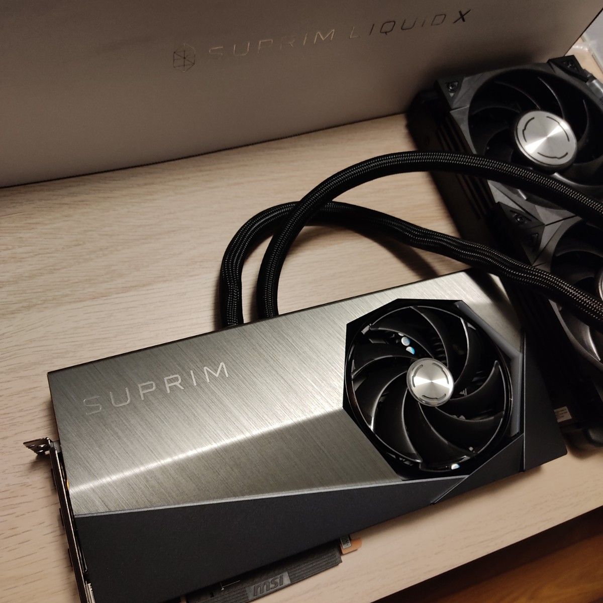 MSI GeForce RTX 4090 SUPRIM LIQUID X 24G 水冷 グラフィック MSI GeForce RTX 4090 SUPRIM LIQUID X 24G 水冷 グラフィック