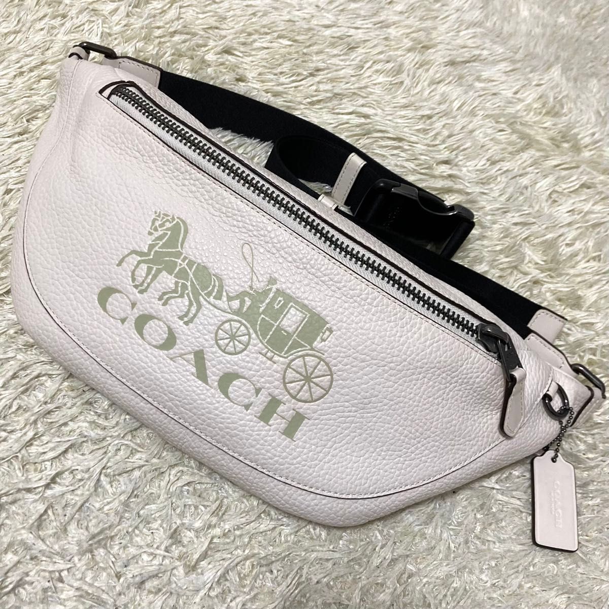 【極美品】COACH コーチ ボディバッグ レザー ホワイト 白 ホースロゴ ウエストバッグ ショルダーバッグ シボ革 2way