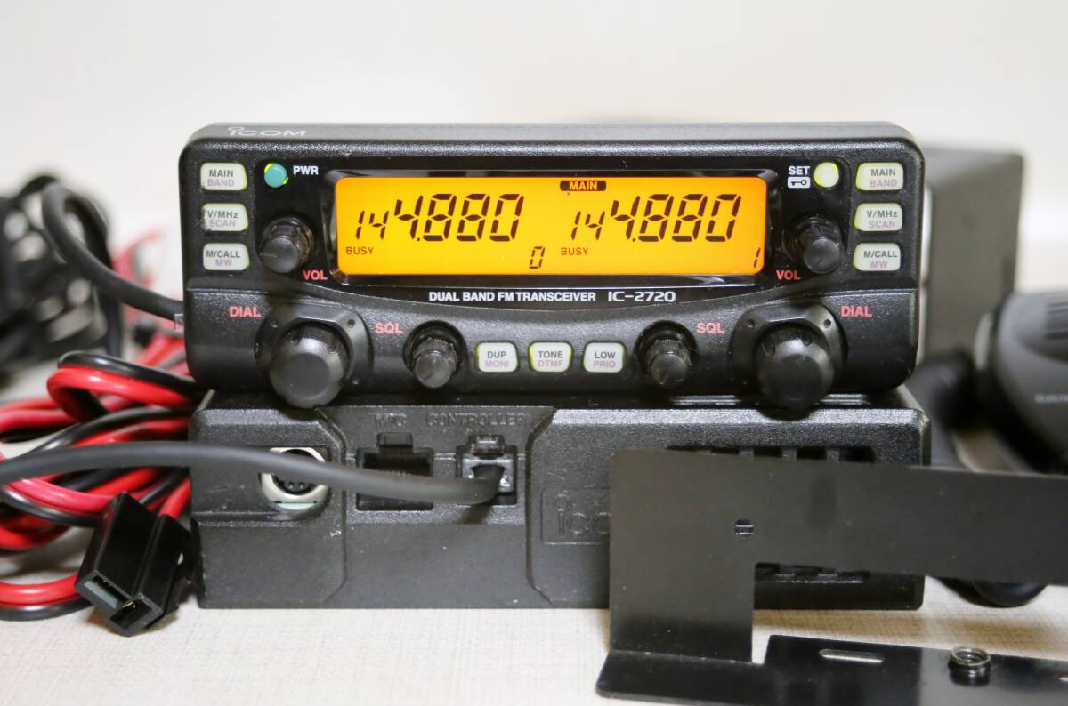 アイコム　IC-2720D　144/430MHz　20W　無線機　美品　新スプリアス規定機種　受信改造済み_画像1