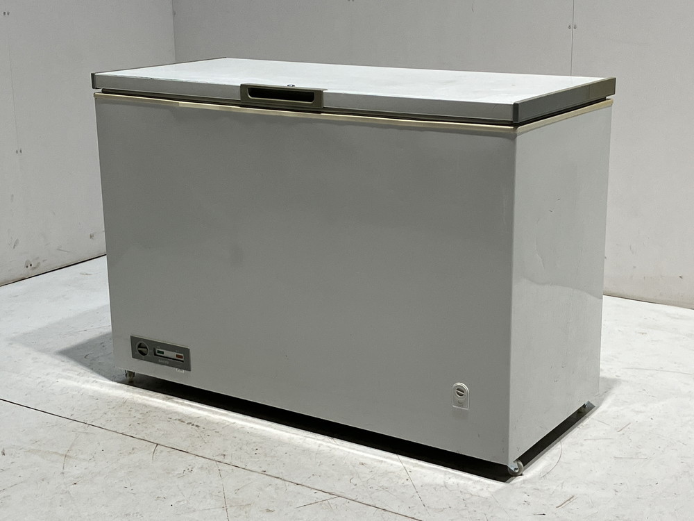 Yahoo!オークション - サンヨー 冷凍ストッカー SCR-F301N 中古 Yahoo!オークション - サンヨー 冷凍ストッカー SCR-F301N 中古