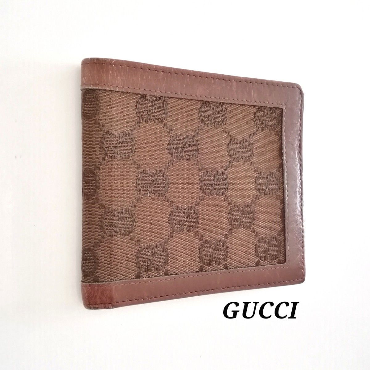 GUCCI　グッチ　GGキャンバス　二つ折り　札入れ