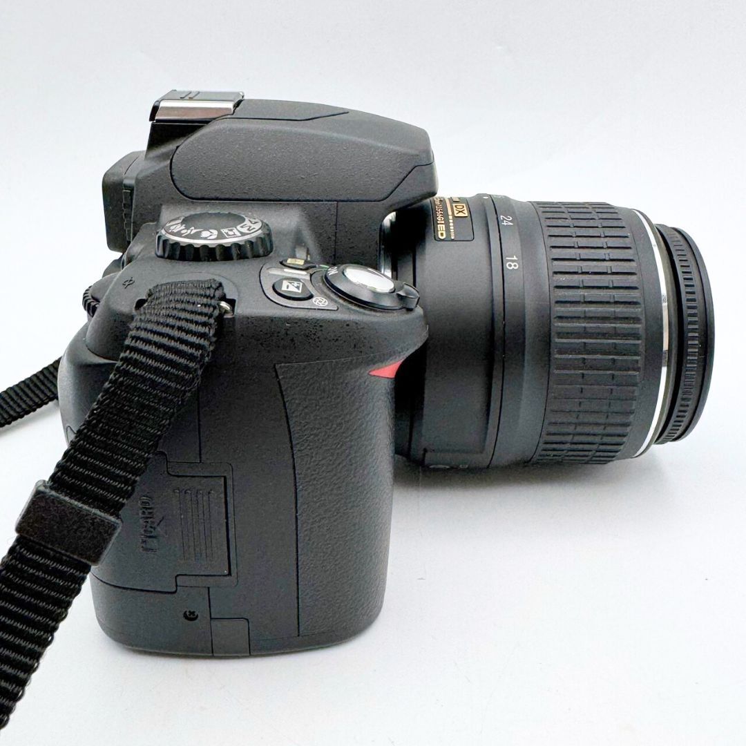 Nikon D40X AF-S DX NIKKOR 18-55mm 1:3.5-5.6GII ED デジタル一眼レフカメラ 本体 レンズの画像2