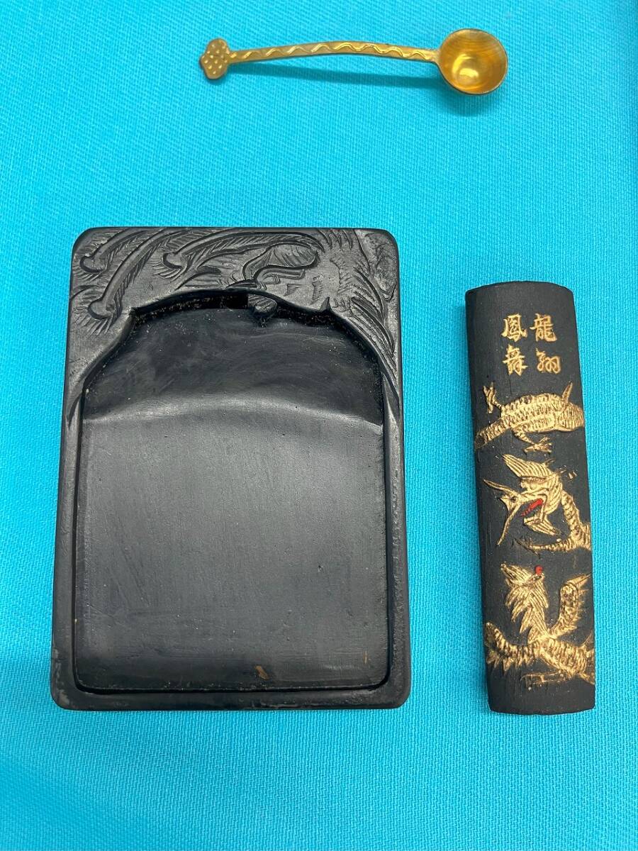  China paper tool writing . compilation . seal stock writing brush .. vermilion inkpad water inserting small . weight dragon sho . Mai antique stationery 