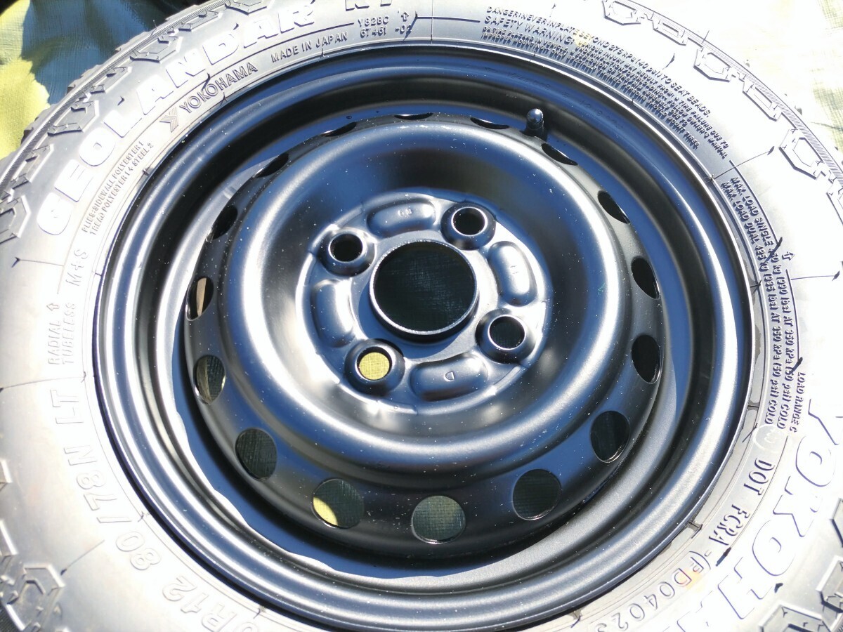 145/80R12 12インチ ヨコハマ タイヤ ジオランダー ゴツゴツタイヤ タイヤ新品未使用 つや消しブラック塗装 4H 軽自動車_画像2