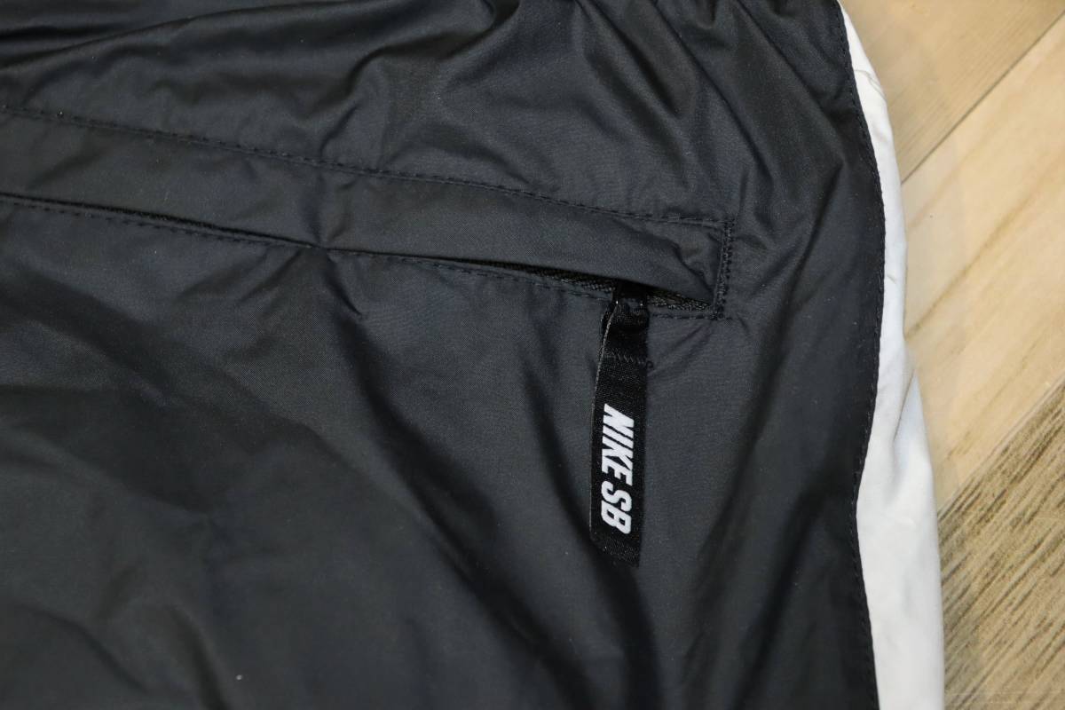 送料無料 【未使用】 NIKE SB ★ Shield Track Pants (Sサイズ) ★ ナイキSB シールド 撥水 トラックパンツ CI1991-010