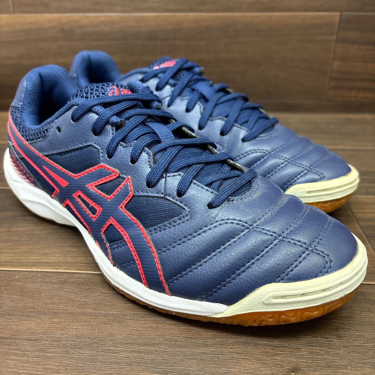 KT240305 D-53 asics アシックス CALCETTO カルチェット スポーツシューズ フットサルシューズ ランニングシューズ ブルー系 メンズ 25.5cm_画像1