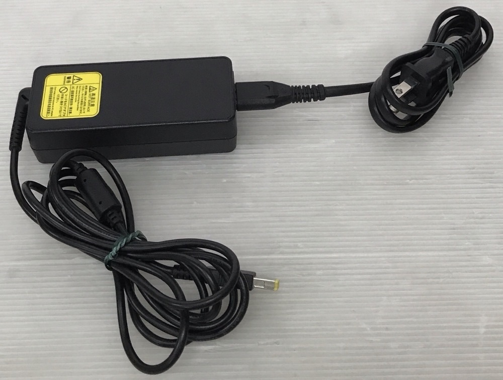 *NEC original AC adaptor PC-VP-WP144 ADP007 (20V 2.25A 45W) four angle . flat type 