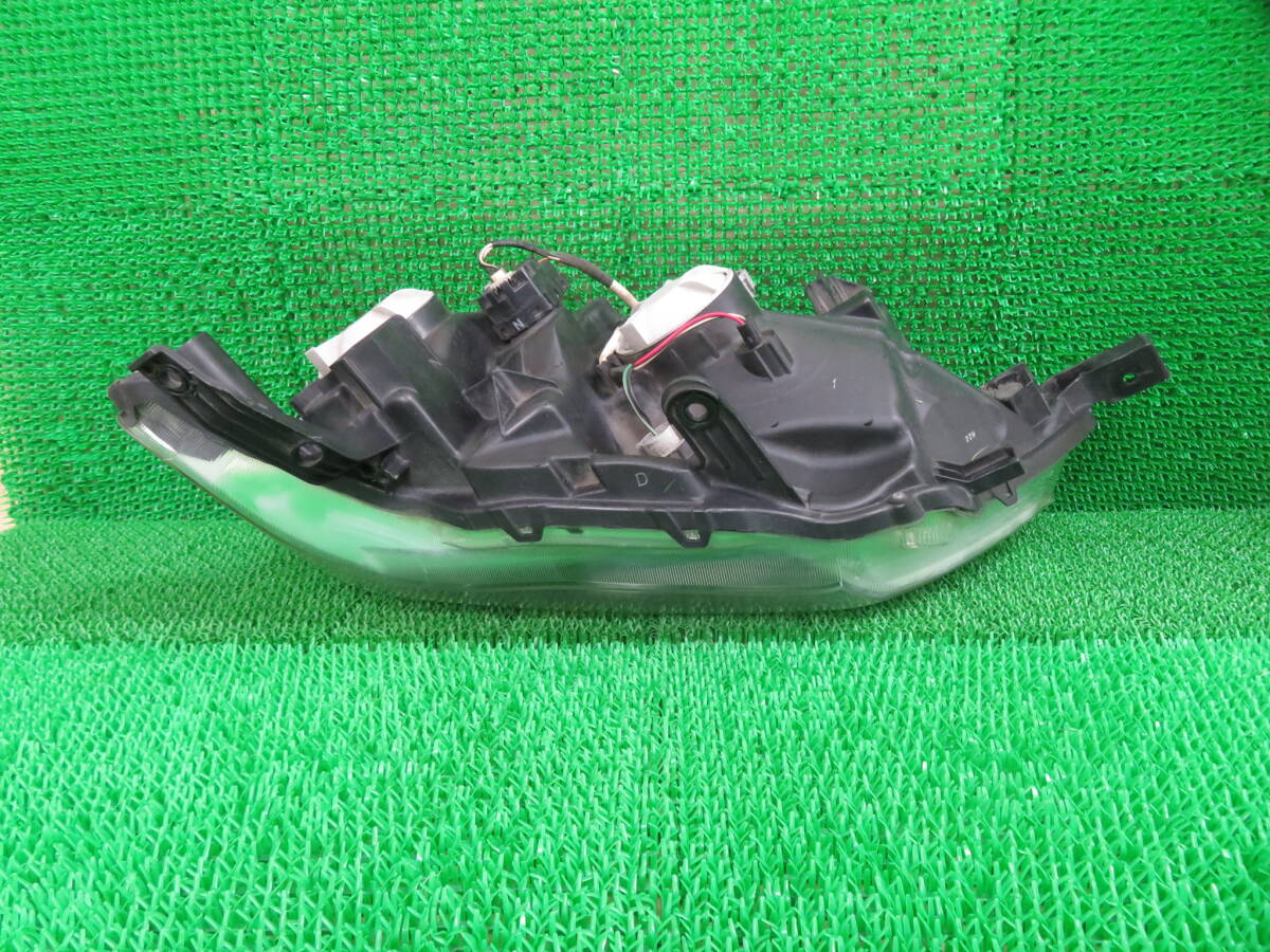 41854Ｇ 日産 セレナ C26 HID ヘッドライト 右 NISSAN koito100-23097の画像5