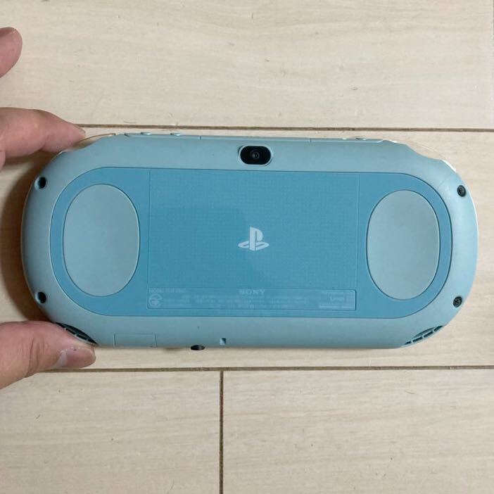 PSONY PSVITA PCH-2000 ZA14 1GB 本体 wifiモデル 動作品 初期化 ピーエス ビータ ヴィータ プレイステーション PlayStation 送料無料_画像3