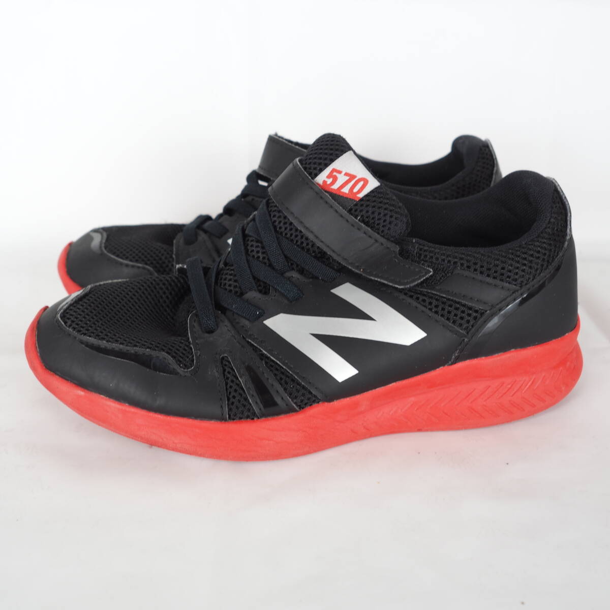 MK5362*New Balance570*ニューバランス*キッズスニーカー*22.5cm*黒_画像3