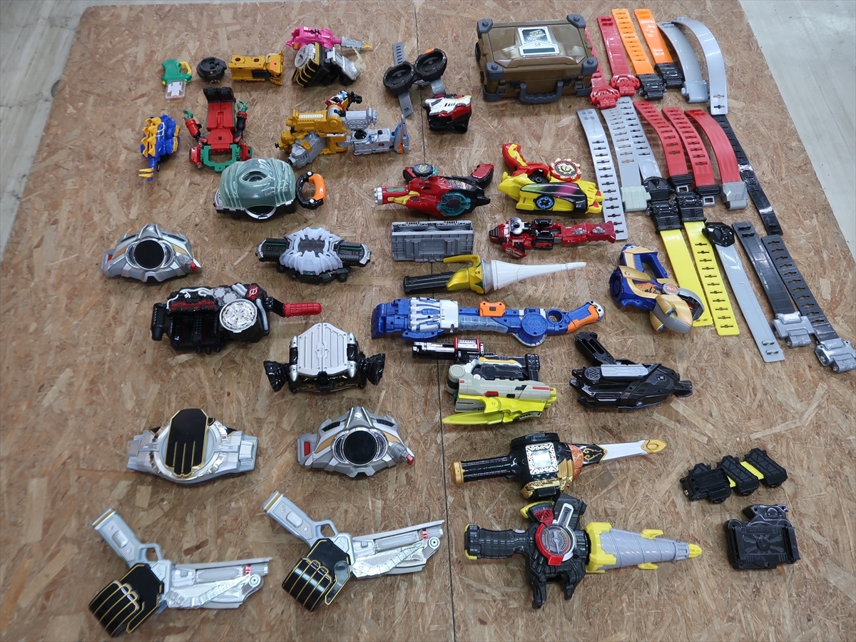  present condition goods junk special effects hero TOY toy Kamen Rider Squadron thing etc. metamorphosis belt parts weapon etc. summarize set free shipping f5