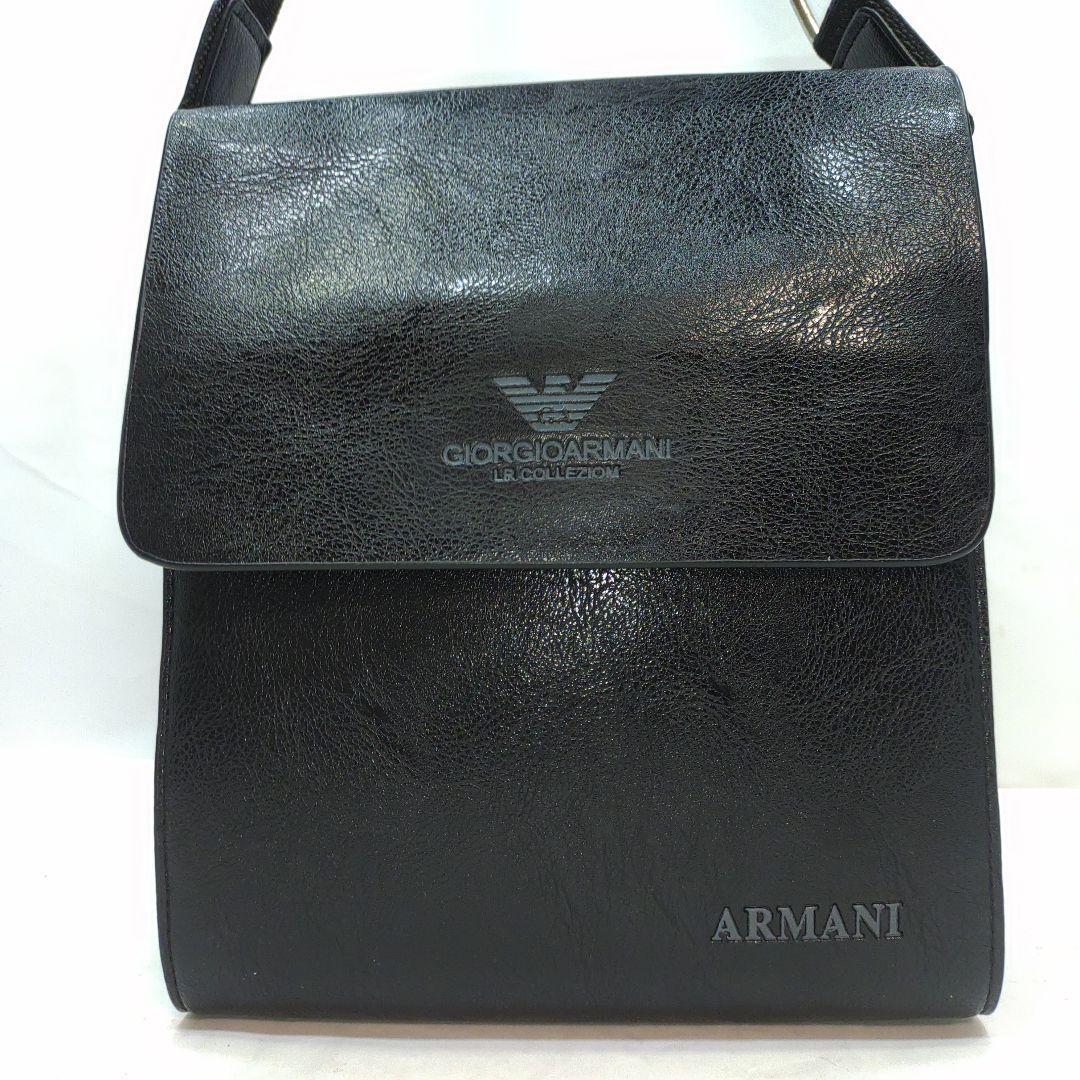 【希少】ジョルジオアルマーニ GIORGIO ARMANI メンズ 両面フラップ ショルダーバッグ メッセンジャー レザー 革 ボディ ロゴ 黒 ブラック_画像2