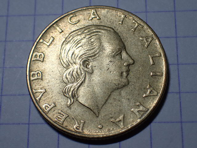 L-26 KM#105 Type : No signature イタリア共和国 200リラ(200 ITL)アルミ青銅貨 1979年 世界の硬貨の画像1