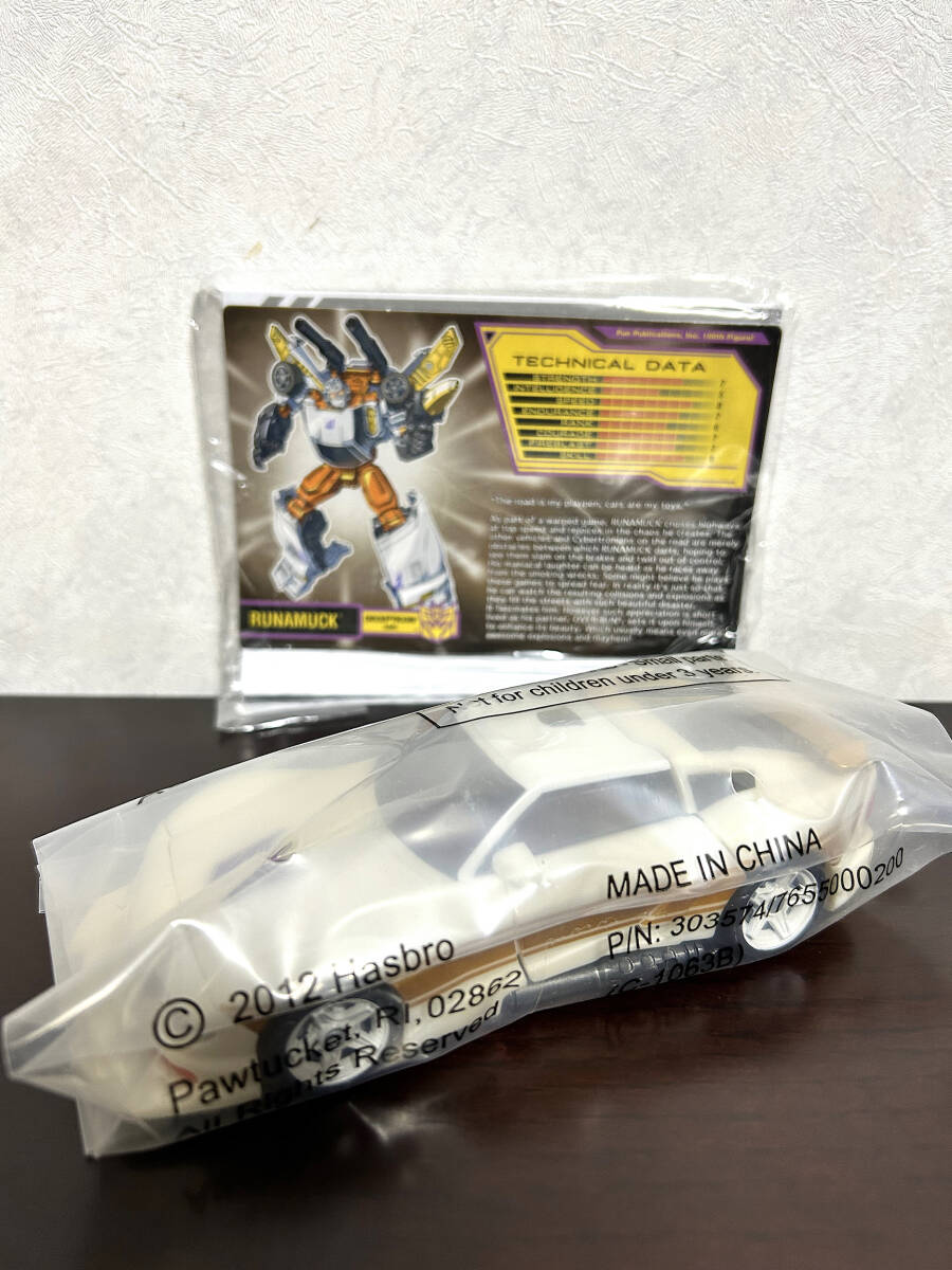 新品未開封 2012 TFCC 限定 ラナマック トランスフォーマー RUNAMUCK ボットコン BOTCON シージ レガシー キングダム ユニバース ヘンケイ_画像2