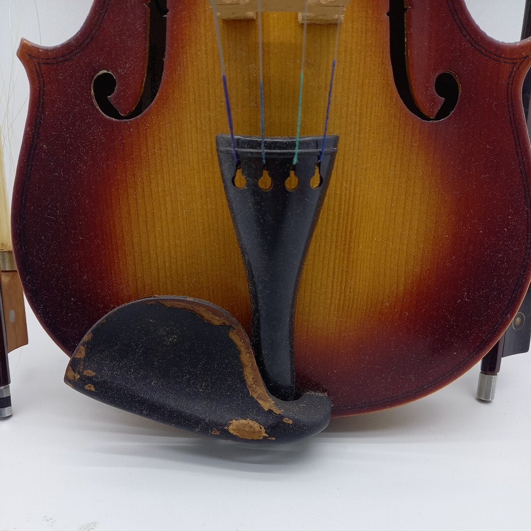 Bestler バイオリン 弓2本 ハードケース付き【駒 弦 なし 現状品】の画像2
