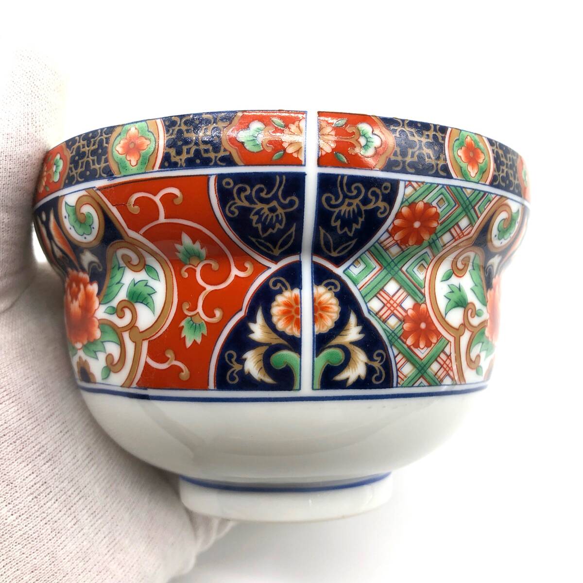 【中古品】有田焼 謙山窯 金彩色絵花柄 どんぶり 茶碗 蓋付き 2客（管13752）_画像4