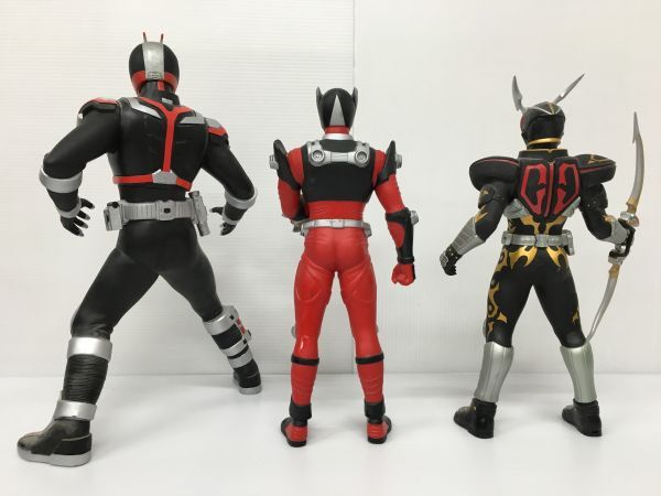 K18-581-0324-061【現状品】仮面ライダー 昭和ライダー/平成ライダー ソフビフィギュア 12体(1号/V3/RX/龍騎/555/ブレイド/キバ/鎧武 他)_画像8