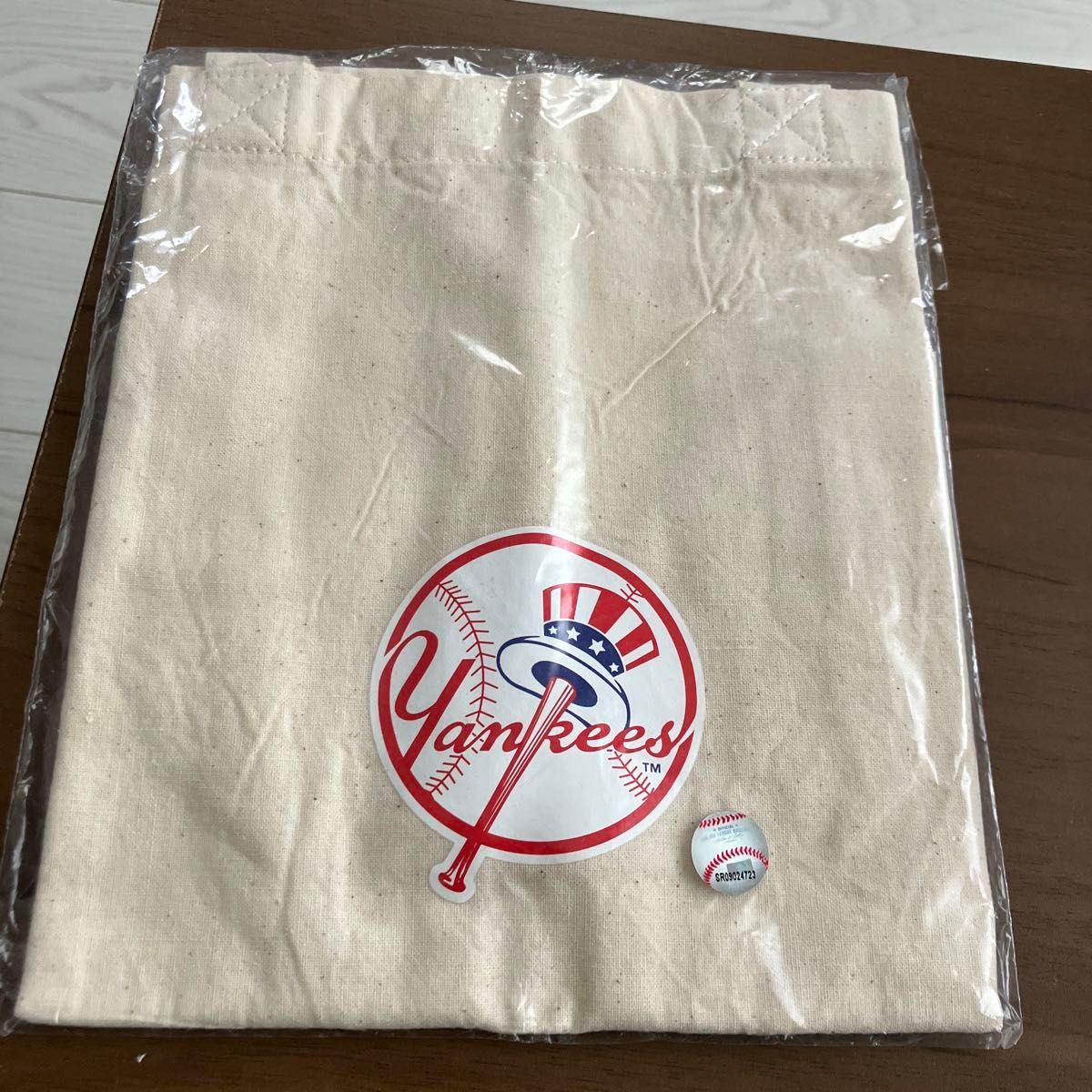 新品未使用ヤンキースyankeesキャンパス生地トートバッグ36×33×10サイズMLBアメリカメジャーリーグ