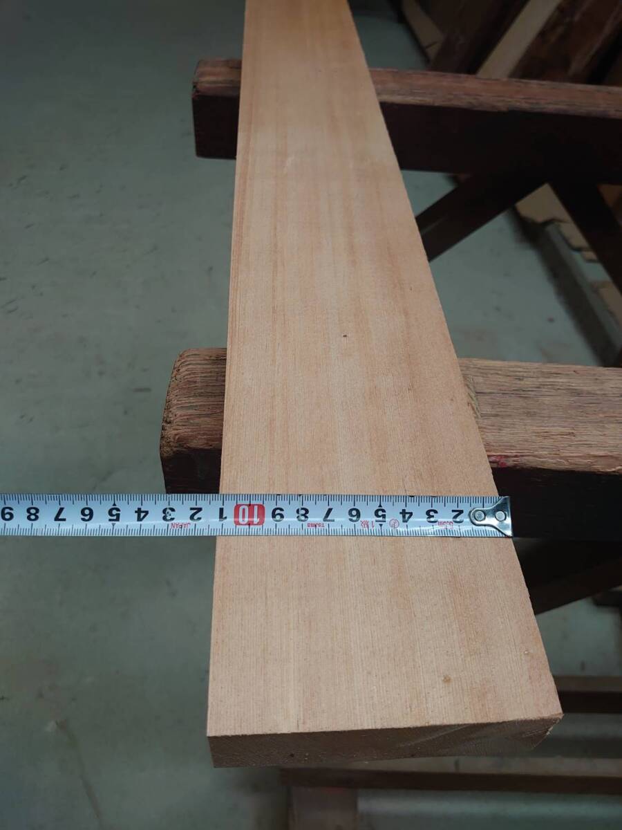 スプルース 平柾 No.240328-A 無垢 乾燥材 板（長さ800㎜ｘ幅110㎜ｘ厚み36㎜）1枚 木材 DIY 棚板 小物作りにの画像2