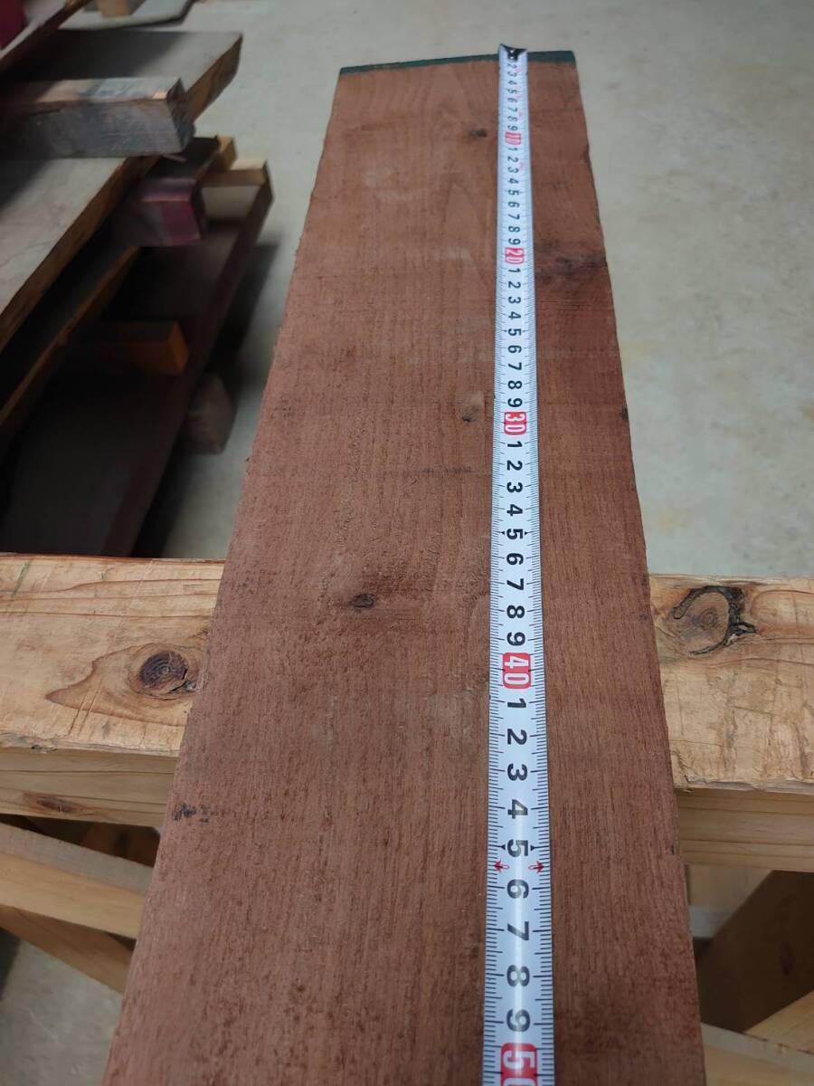 ウォルナット　荒材　No.240331-Y　無垢　乾燥材　板（長さ1240㎜ｘ幅130㎜ｘ厚み30㎜）1枚　木材　DIY　棚板　小物作りに_画像4