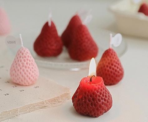 2 piece strawberry candle low sok photographing .. strawberry . low sok lovely 