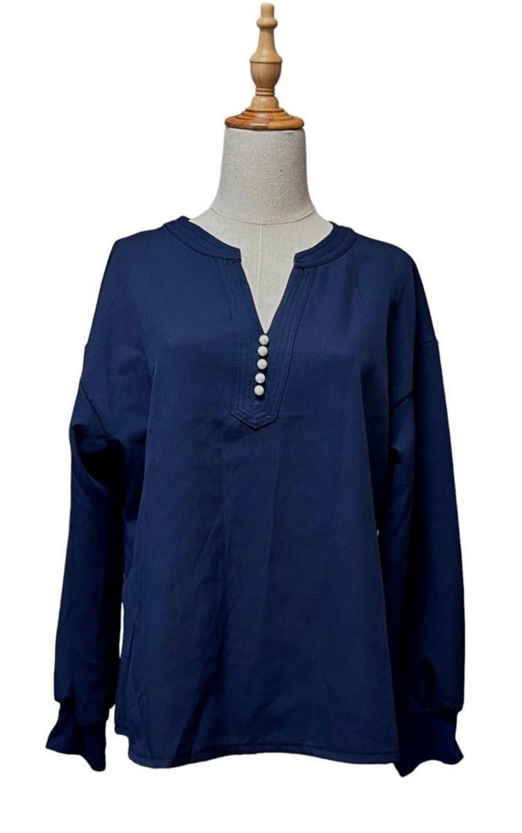  pearl attaching key neck cut and sewn blouse beautiful . tops navy simple 