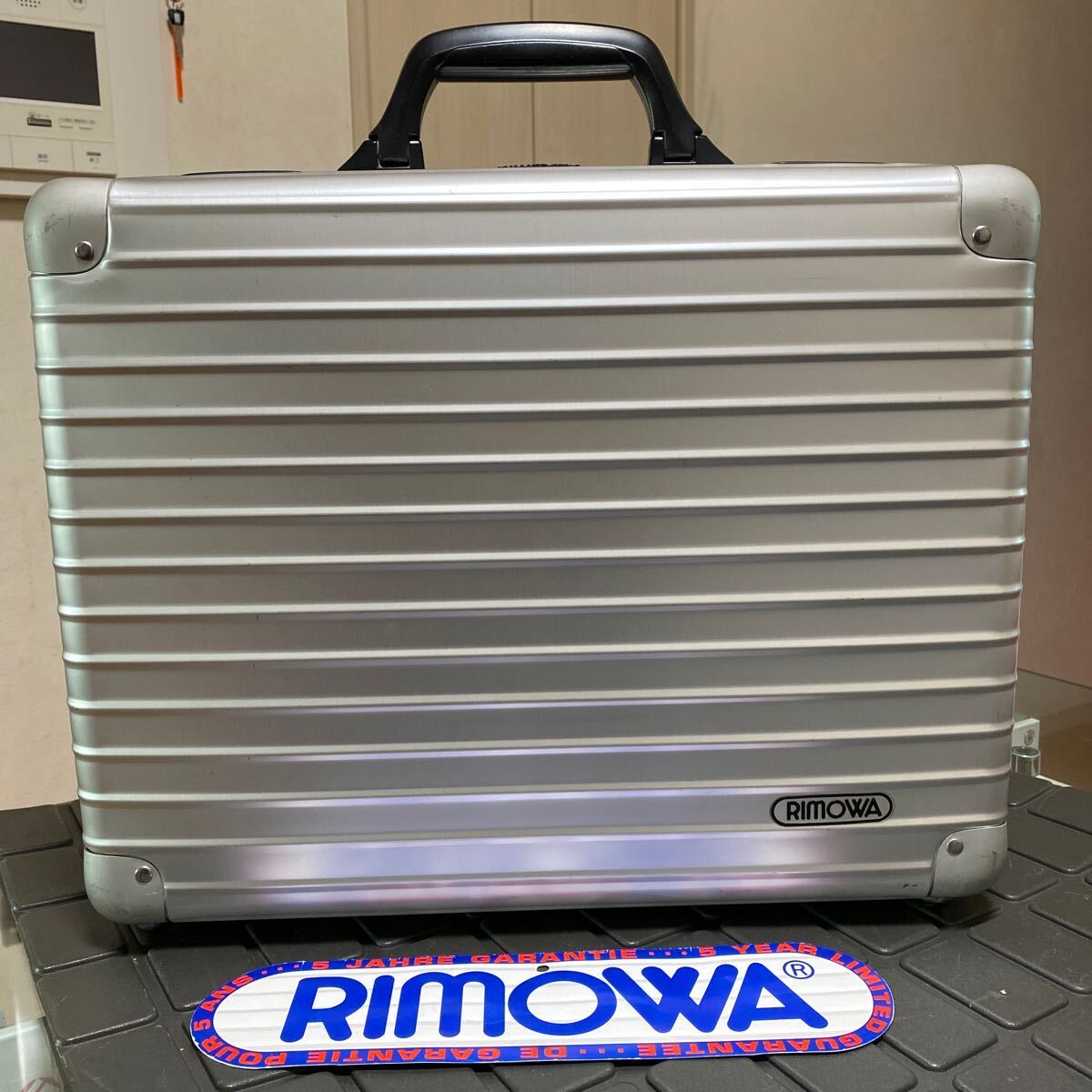 #R records out of production / rare / rare [RIMOWA] Rimowa attache case trunk case aluminium duralumin case Vintage / Old Rimowa silver 