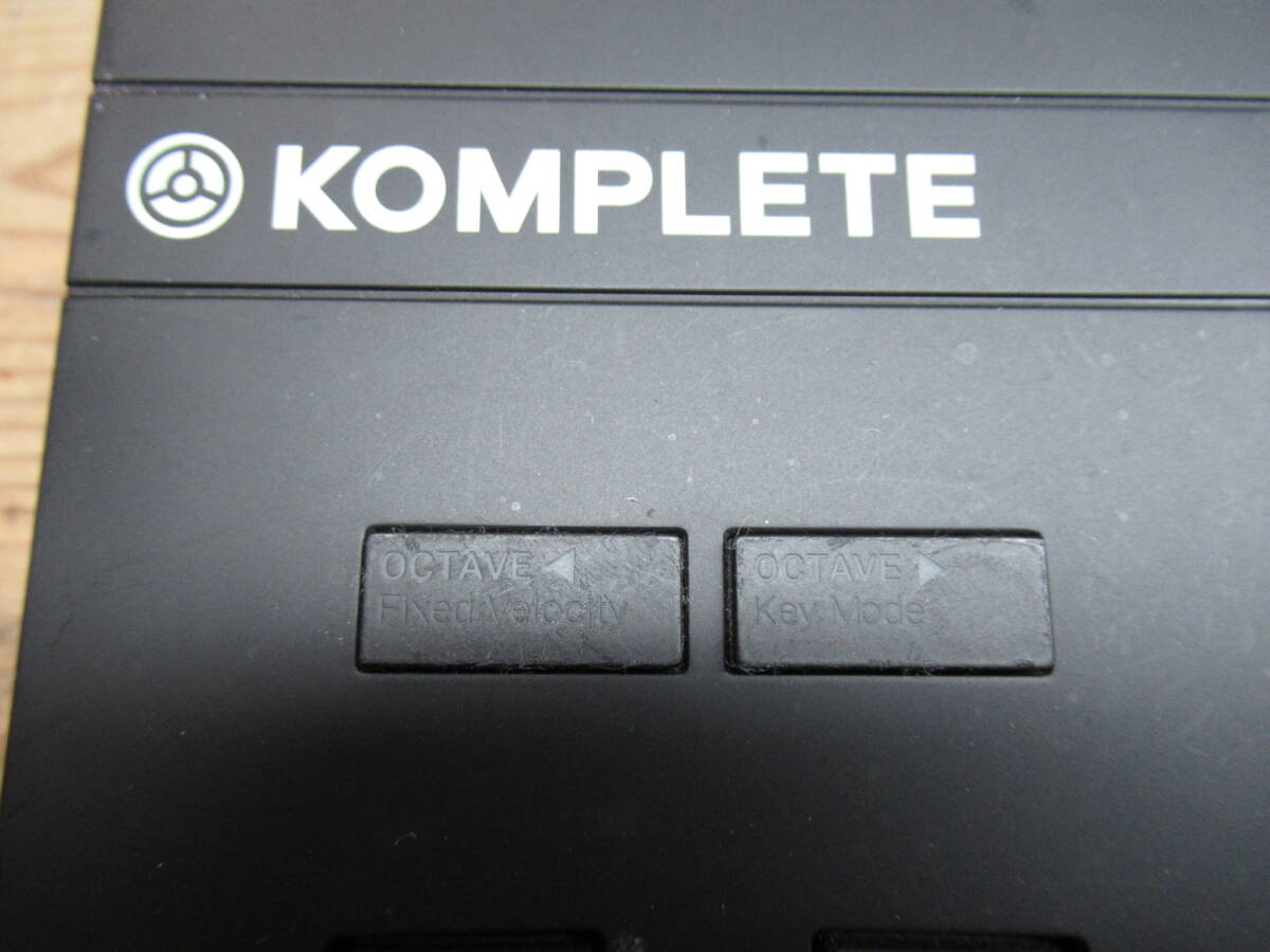 KOMPLETE KONTROL A49 コントローラー キーボード 49鍵盤 音響機材 MIDI DTM 管理6CH0312Aの画像2