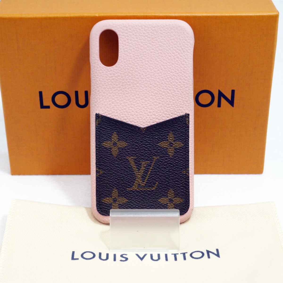 定形外送料無料 USED品 Louis Vuitton ルイヴィトン M68892 iPhone バンパー モノグラム X/XS用 ピンク BC5109 スマホケース 保存袋/外箱付_画像1