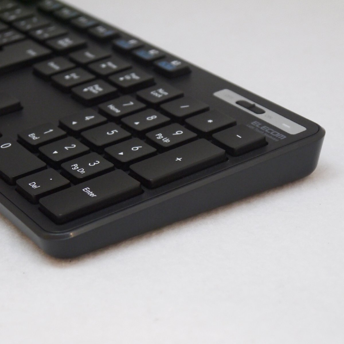 訳有品・保管品 ELECOM エレコム TK-FBM120 Light Touch Keyboard ブラック Bluetooth 薄型 フルキーボード 動作未確認_画像8