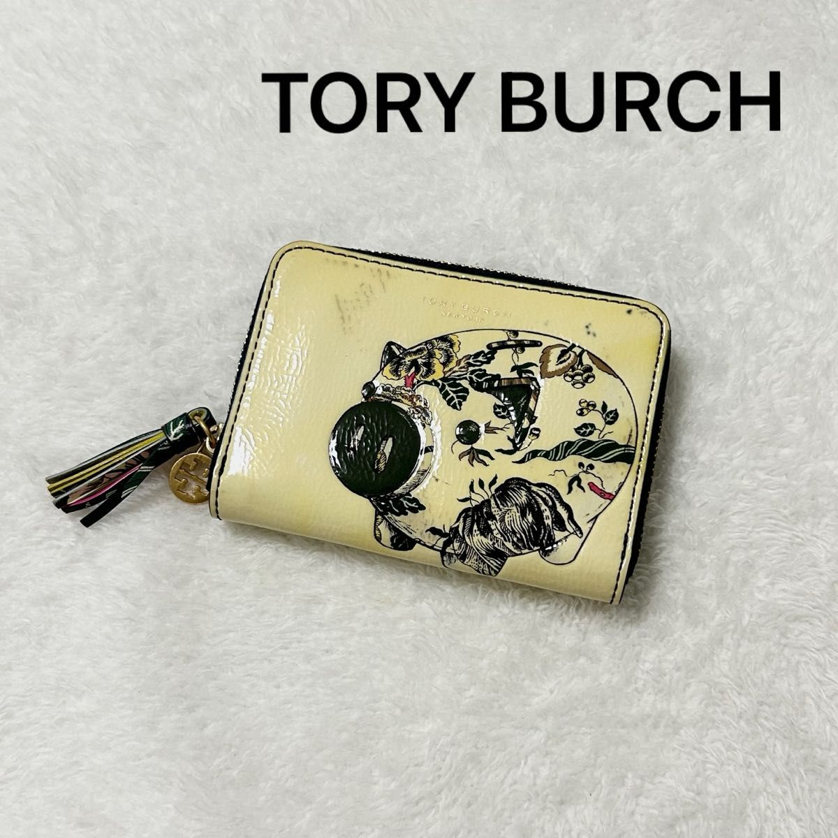 TORY BURCH トリーバーチ 豚 パテント レザー エナメル 小銭入れ TORY BURCH トリーバーチ 豚 パテント レザー エナメル 小銭入れ