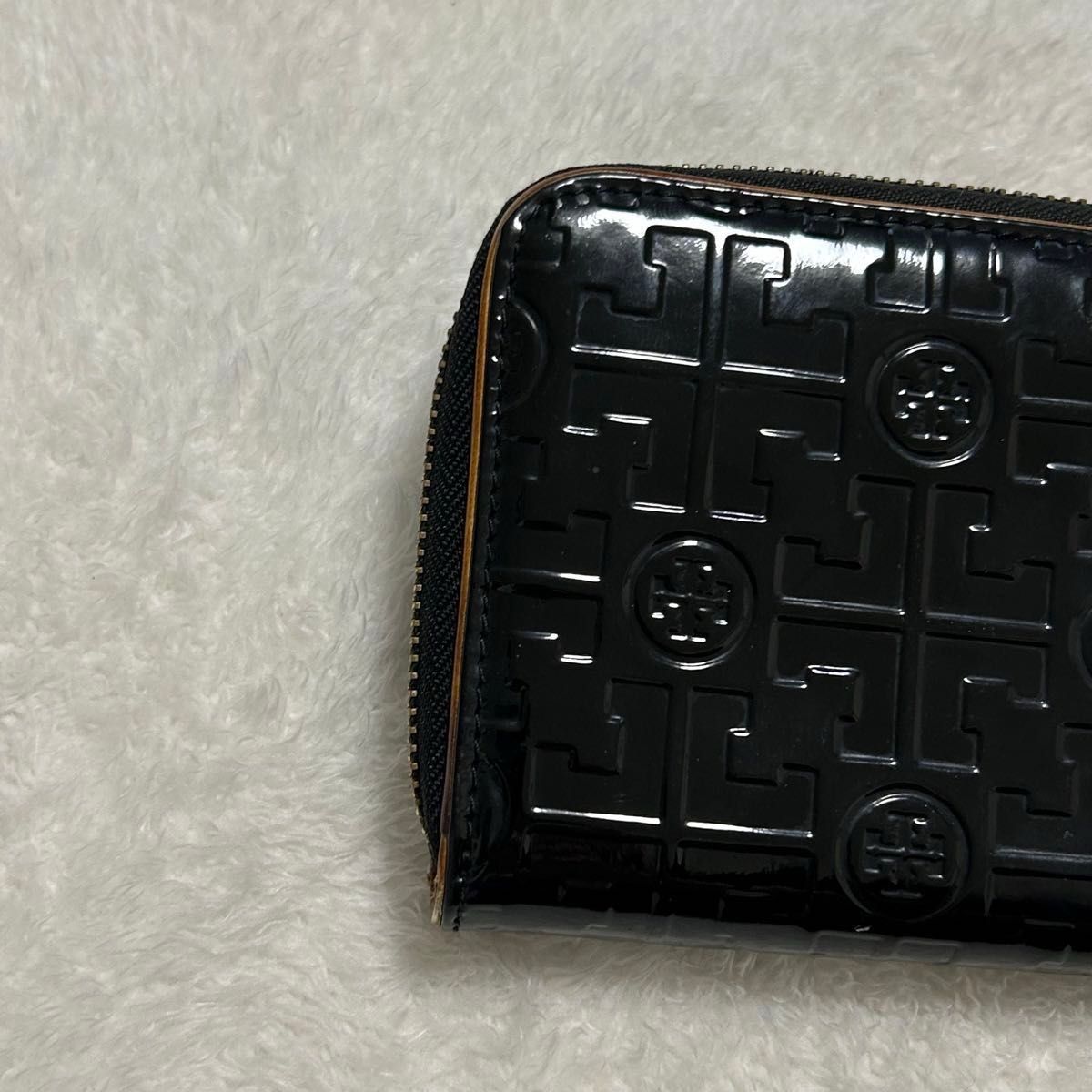 TORY BURCH トリーバーチ エナメル ロゴ 型押し モノグラム 総柄 長財布 ロングウォレット 財布 ユニセックス