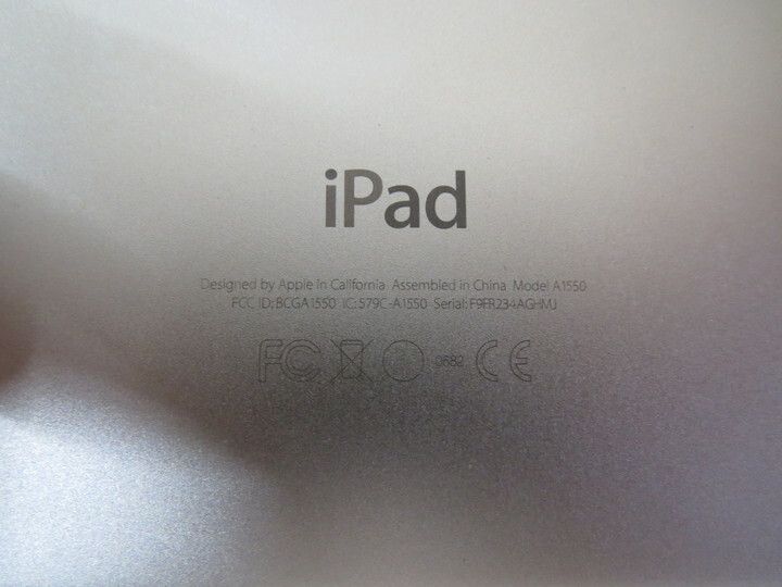 【バッテリー交換済み】iPad mini 4 Wi-Fi ＋ Cellular ゴールド SIMフリー 16GB【美品、箱あり】