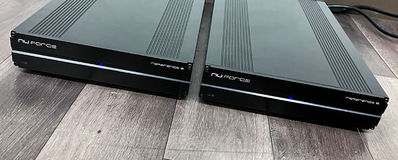 ■NuForce Reference9 V3 モノラルパワーアンプ 2台ペア 説明書付属 正規輸入品 ニューフォース■_画像2