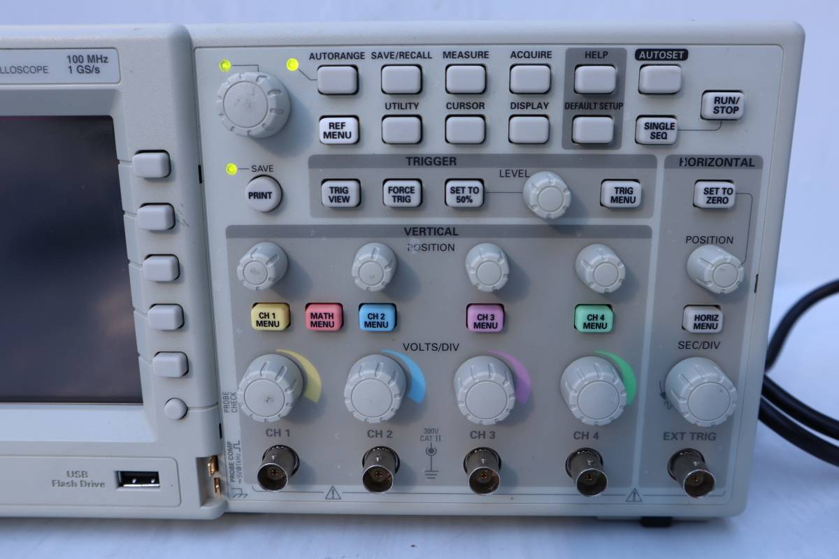E6540 Y Tektronix TDS2014B デジタルストレージオシロスコープ テクトロニクス 中古の画像2