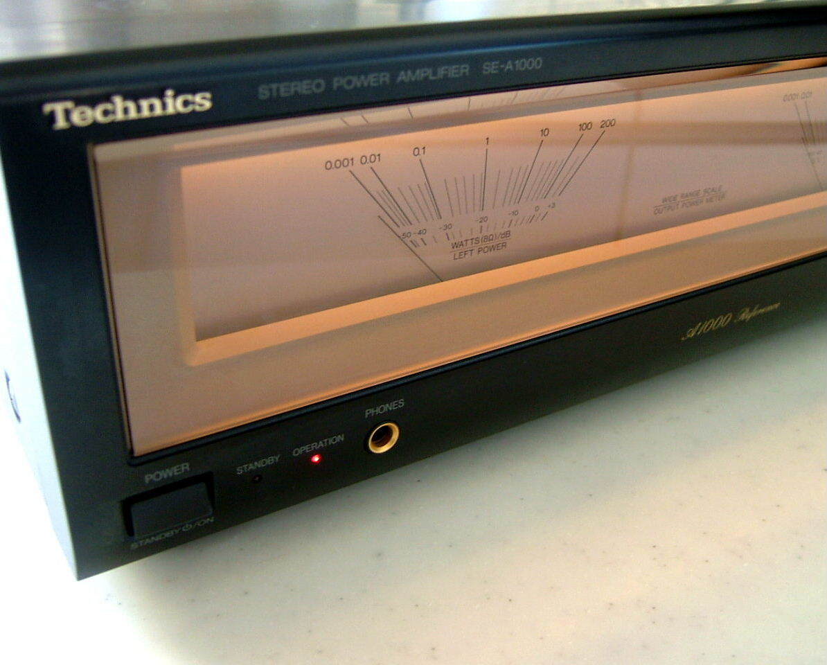 整備済 完動 保証 美品 テクニクス Technics パワーアンプ SE-A1000 MOSクラスAAアンプ 大型メーター 耐振動高比重材 竹繊維混抄セパレータ_画像5